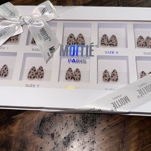 Moitie UV- Activated Gel Nails 10 day nails.